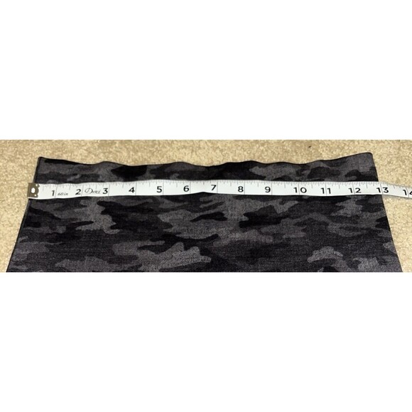 Spanx (Large) Leggings Look At Me Now Seamless Womens Black Camo FL3515 Workout - Picture 4 of 10